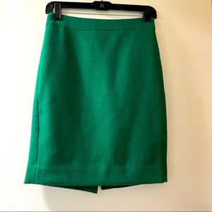 J Crew wool skirt Kelly green. Size 0P.